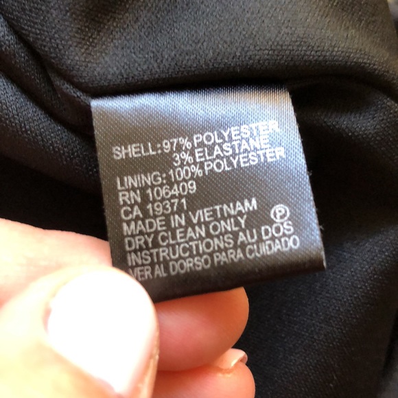 Black Dress - Picture 4 of 4